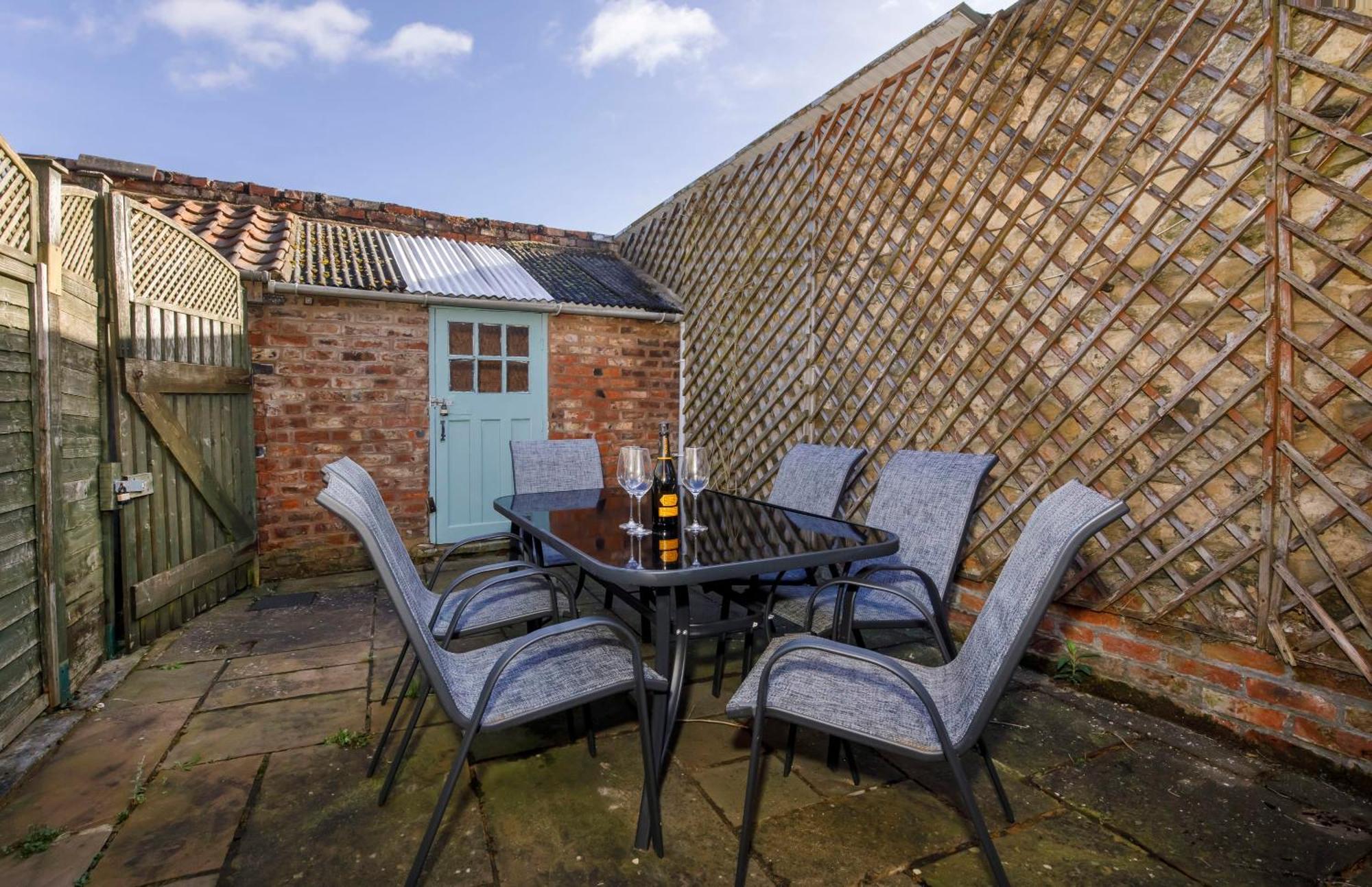 2 Bed, Pet Friendly Sleeps 6 In Norton Villa Norton  Eksteriør bilde